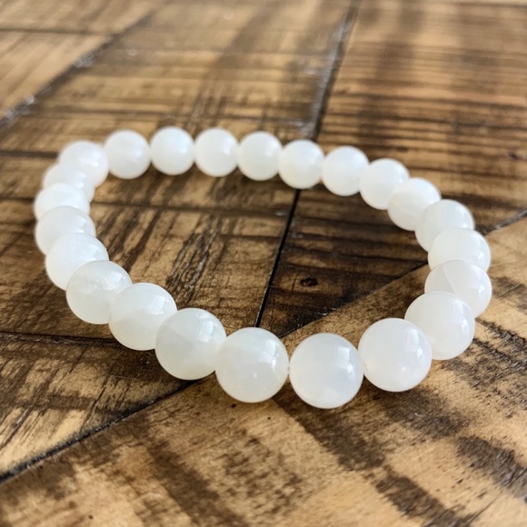 8mm Moonstone Chakra Stretch Bead Bracelet - Picture 3 of 10